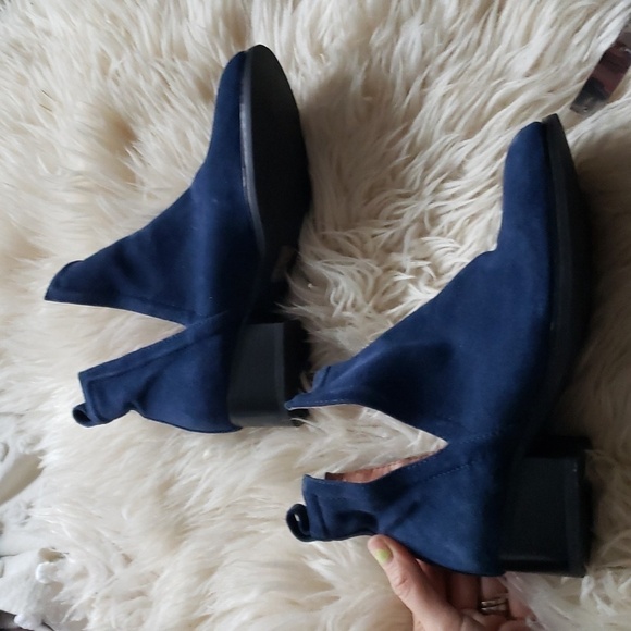 Jeffrey Campbell women's Oriley Cutout Ankle Boot blue leather 36.5 - Picture 2 of 11